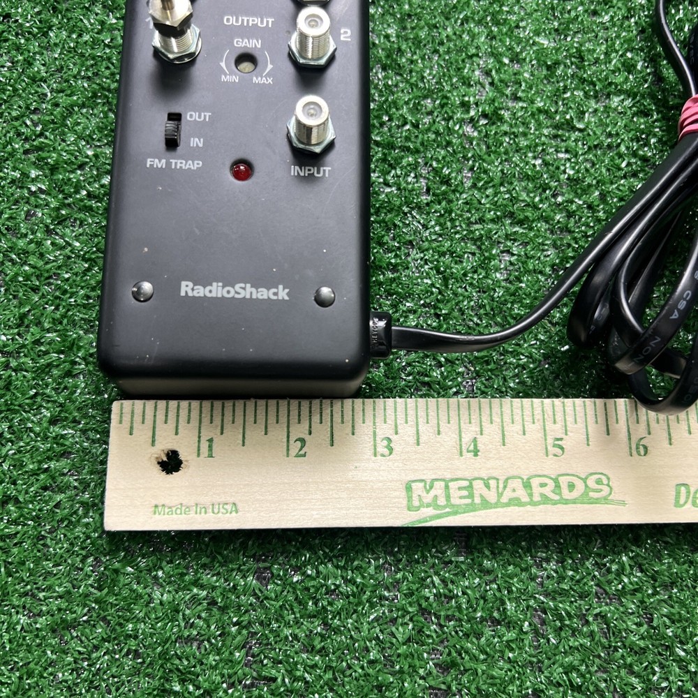 Radio Shack 75 Ohm Coax 4 Set Distribution Amplifier