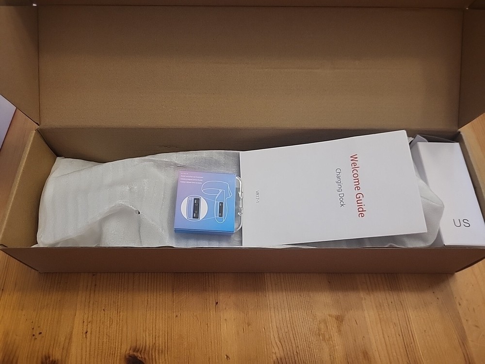 Used Oculus Quest 2 Charging Dock - VR17-1 Model, White