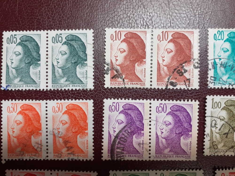 France Stamped - 12 Different Pairs