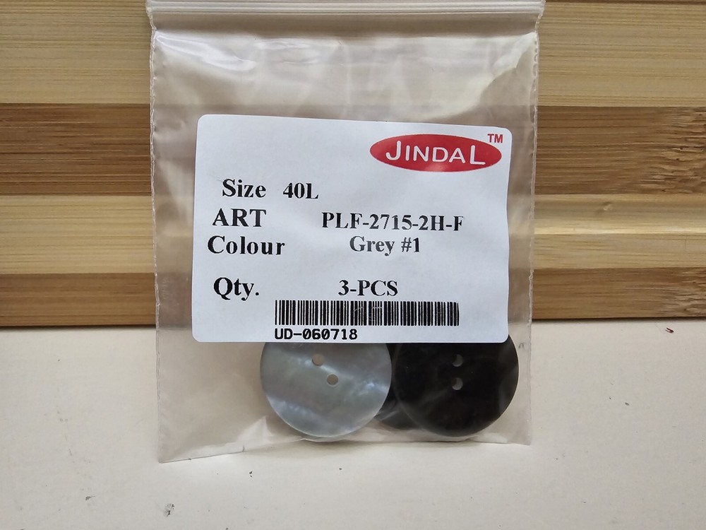 3 Pearlized Silver Grey Plastic Sew-through Buttons 40L Grey #1