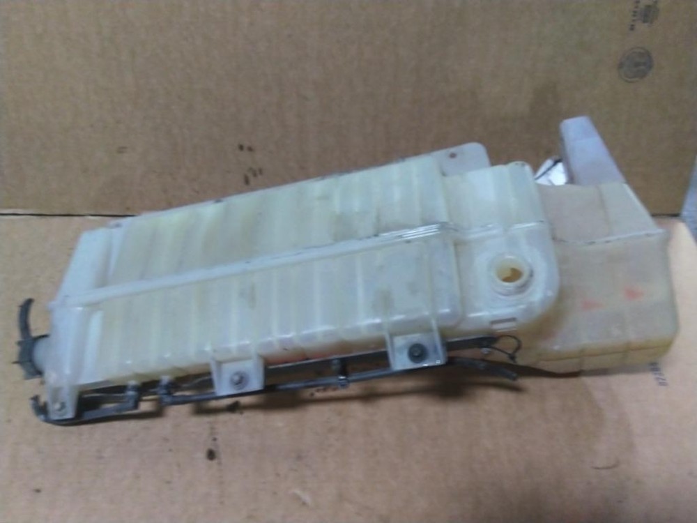 For 2015 VOLVO VNL RADIATOR OVERFLOW TANK ,  IL
