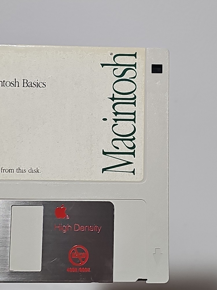 Macintosh Basics Start Up Disk Untested