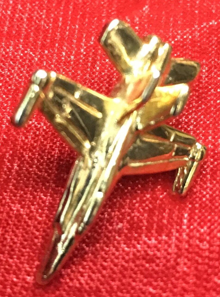 Vintage Jet Airplane lapel tie pin