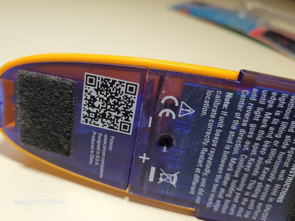 Zircon StudSensor L20 Stud Finder Scan 3/4" Depth Wood Stud Finder EDGE-QR CODE