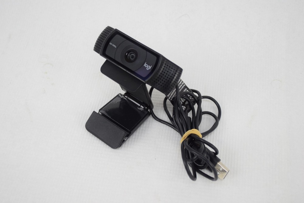 Logitech VU0060 HD 1080p 30FPS Wired Webcam