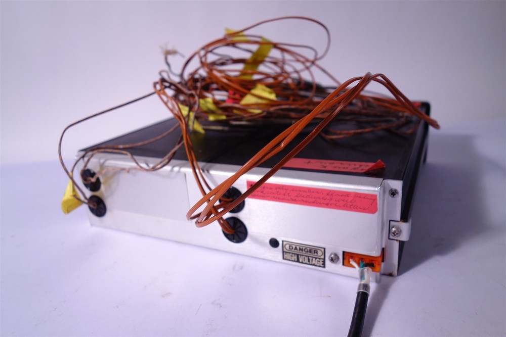 Omega Engineering DP82T 2(206) ALM Digital Temperature Meter Working