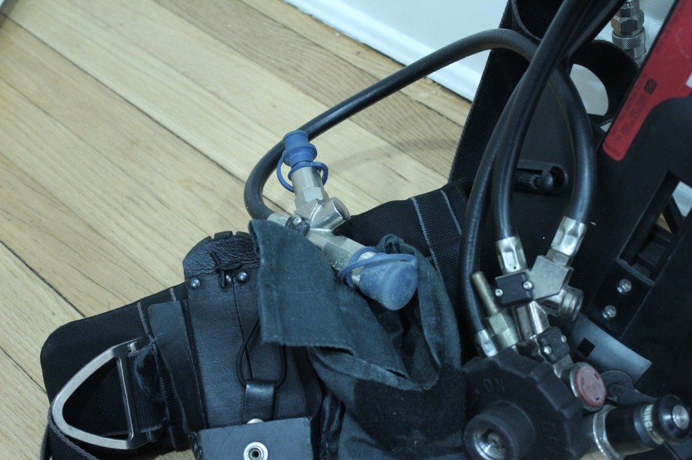 DRAGER SCBA PSS 100 FIREFIGHTER AIR SYSTEM working condition