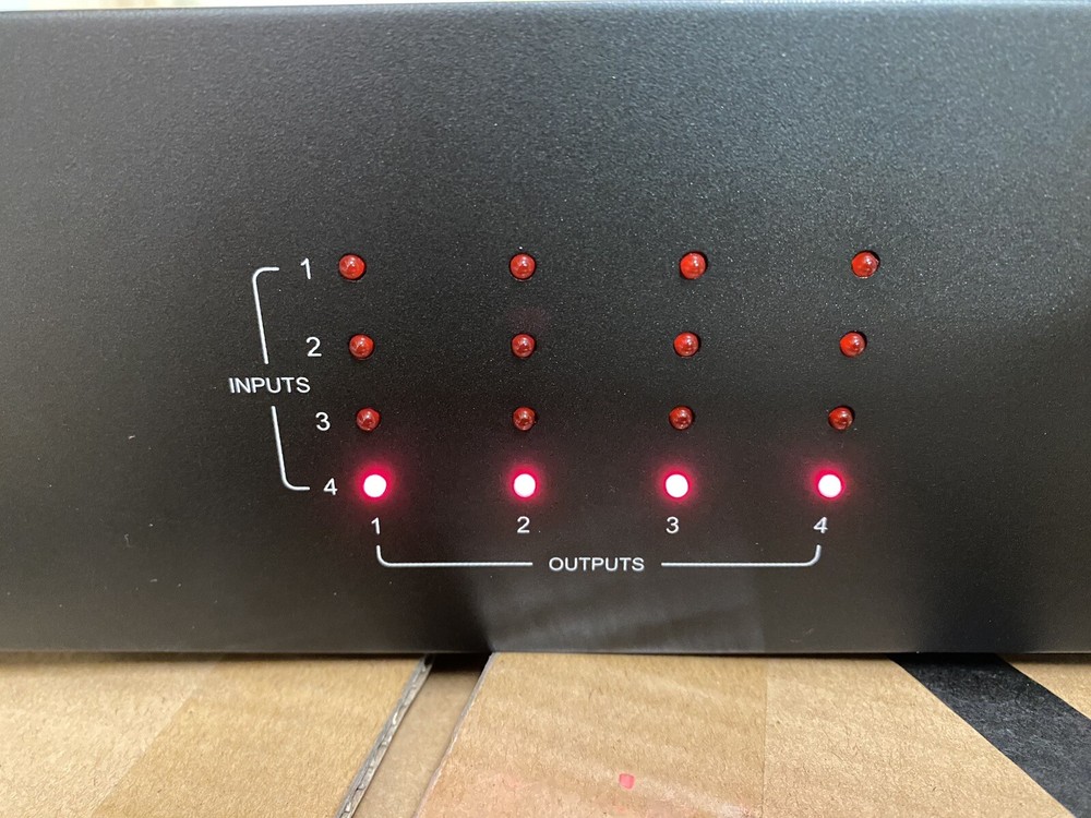 Xantech HD44CC5 4x4 HD-Component Video Matrix Switcher
