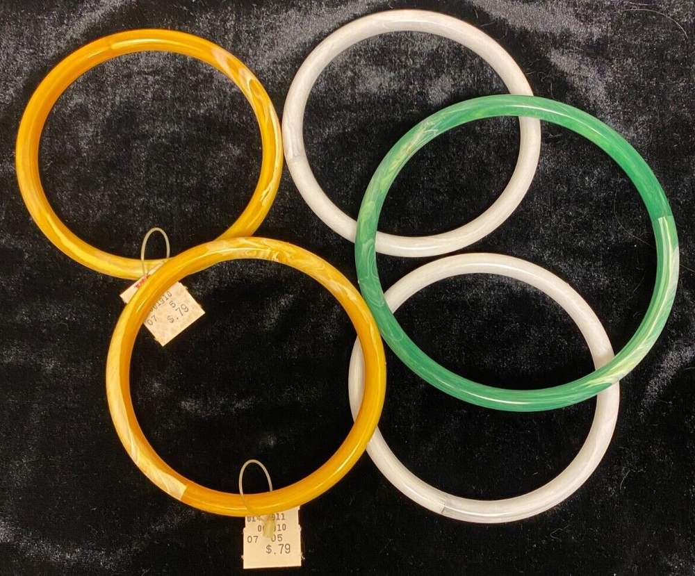 PLASTIC MACRAME CRAFT RING SET OF 5
