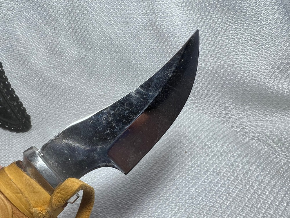 Fixed Blade Custom Handmade Leather Wrapped Handle And Tooled Leather Sheath