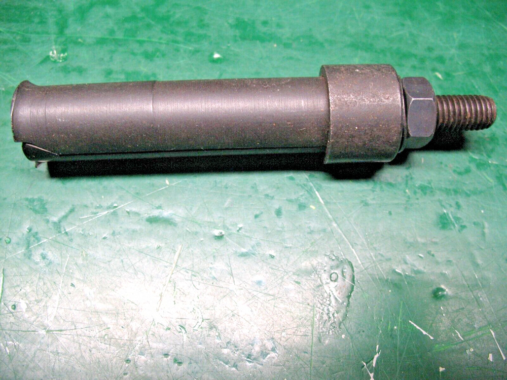 BELZER GERMANY INTERNAL BEARING EXTRACTOR  PULLER  23.5 -30 mm PAT 21/4 NM