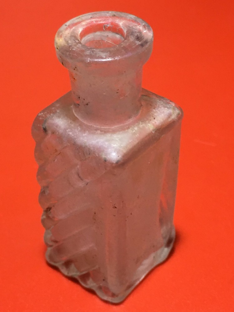 Pre-1900s Antiques Perfume Bottles Small Samples( 2 pieces )