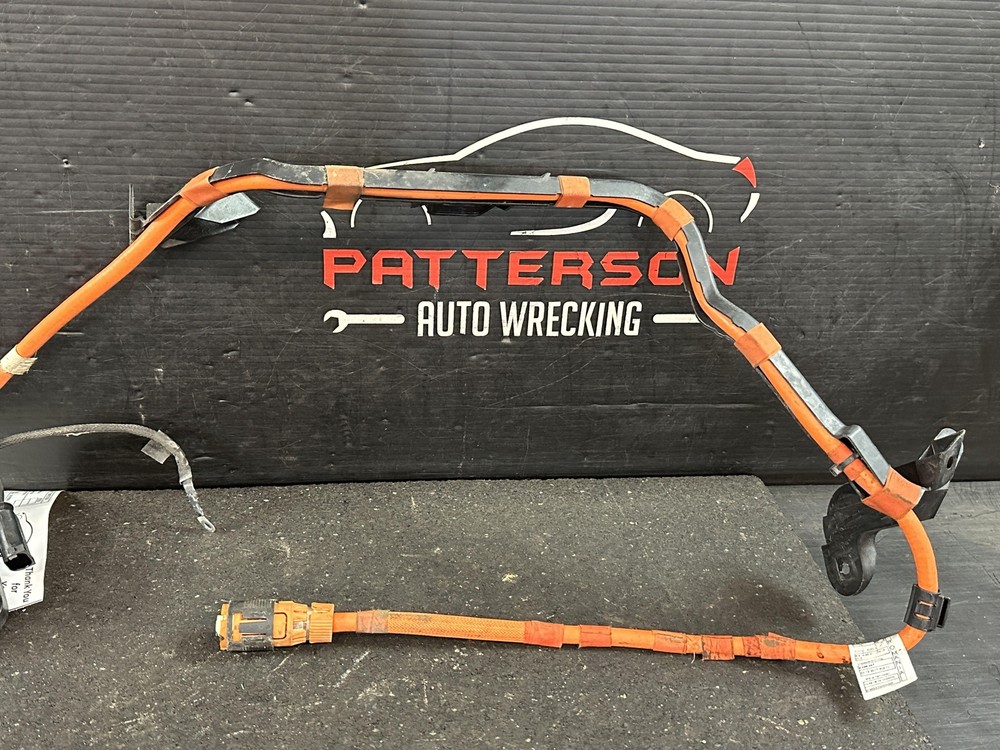 18-20 BMW 530E CHARGING SOCKET W/ ORANGE CABLE WIRING