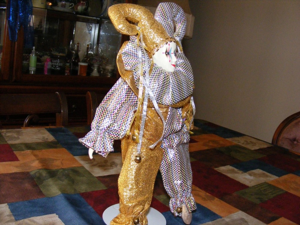 Haunted Harlequinn Clown dolls