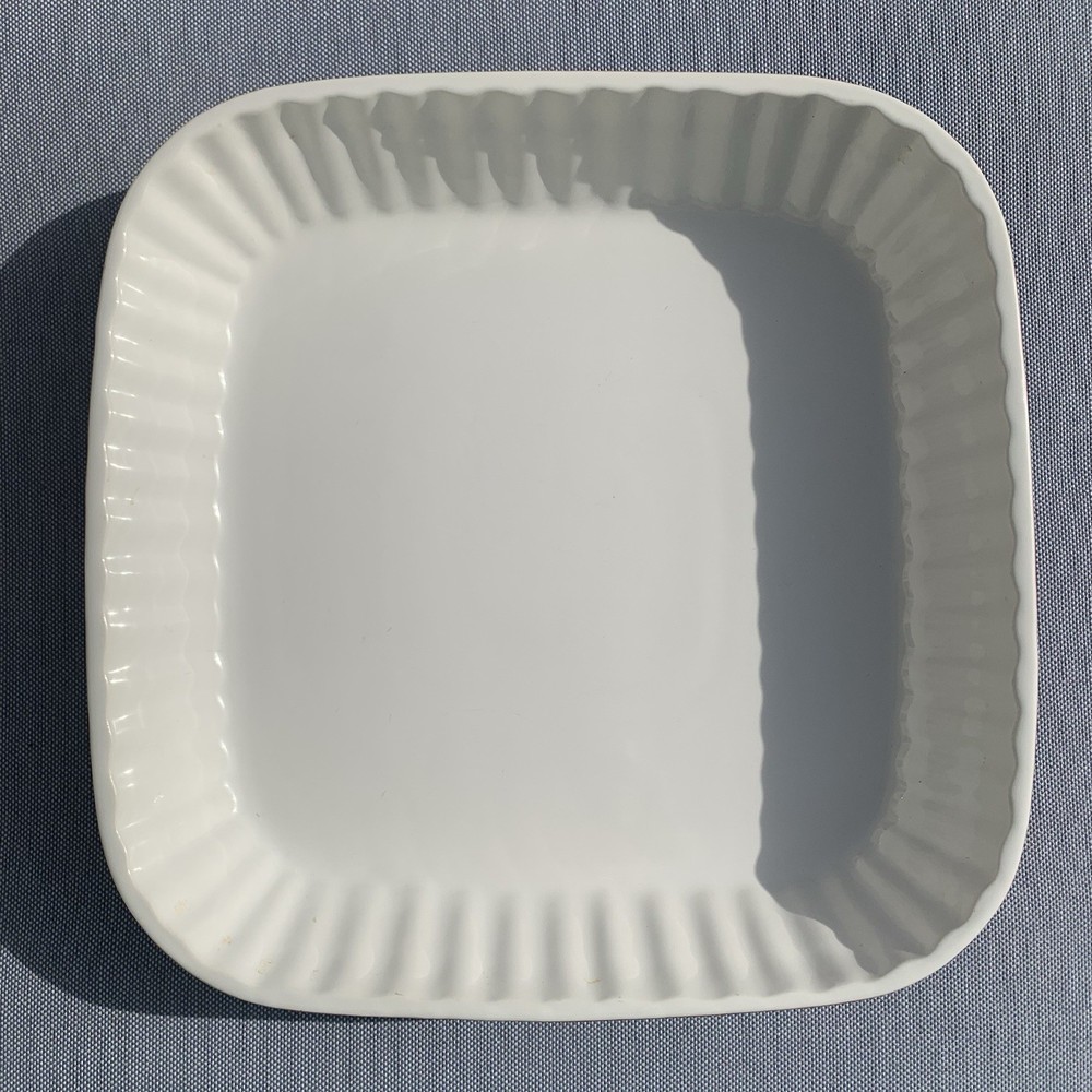 KitchenAid White Red 2 Qt Square Ceramic Bakeware Casserole Dish Baking Pan