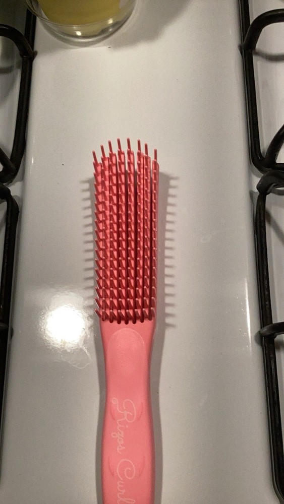 Rizzo curls detangling flex brush