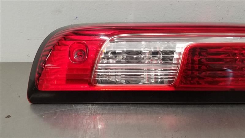 14 CHEVY SILVERADO 1500 HIGH MOUNTED STOP LIGHT