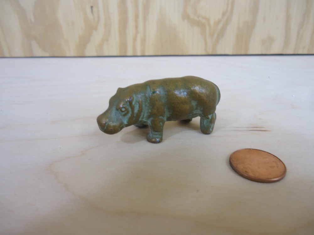 SRG Hippopotamus Dinosaur Solid Vintage Bronze 1940-50s