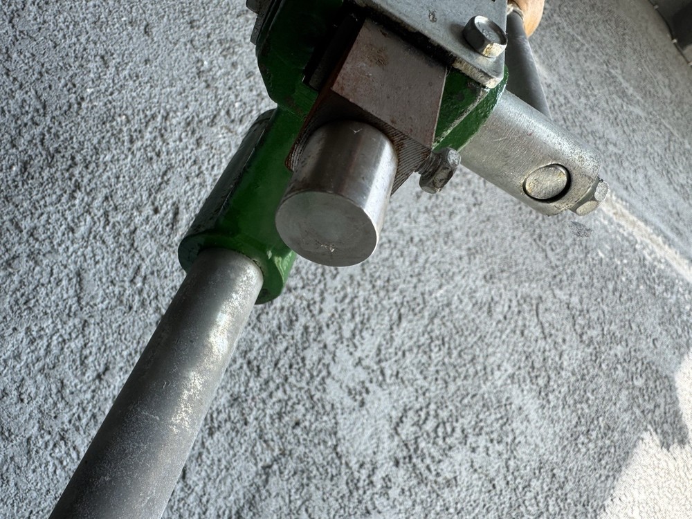 Min De Machinery Precision manual press