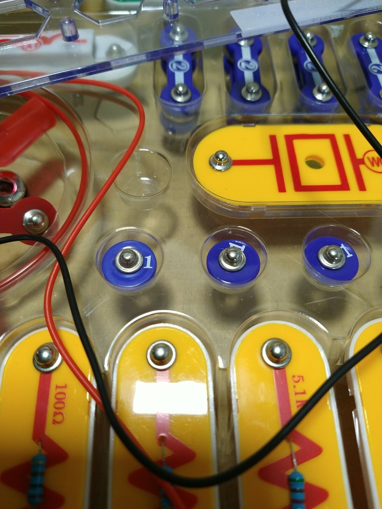 Elenco Snap Circuits SC300 Electronics Kit