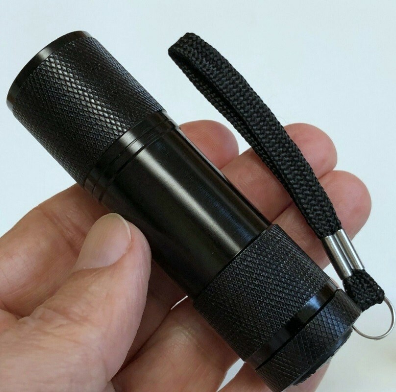 5 pcs white 9 led Aluminum flashlight 395nm