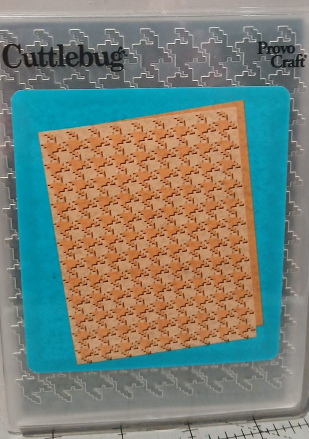 Houndstooth Cuttlebug Universal Embossing Folder 37-1167