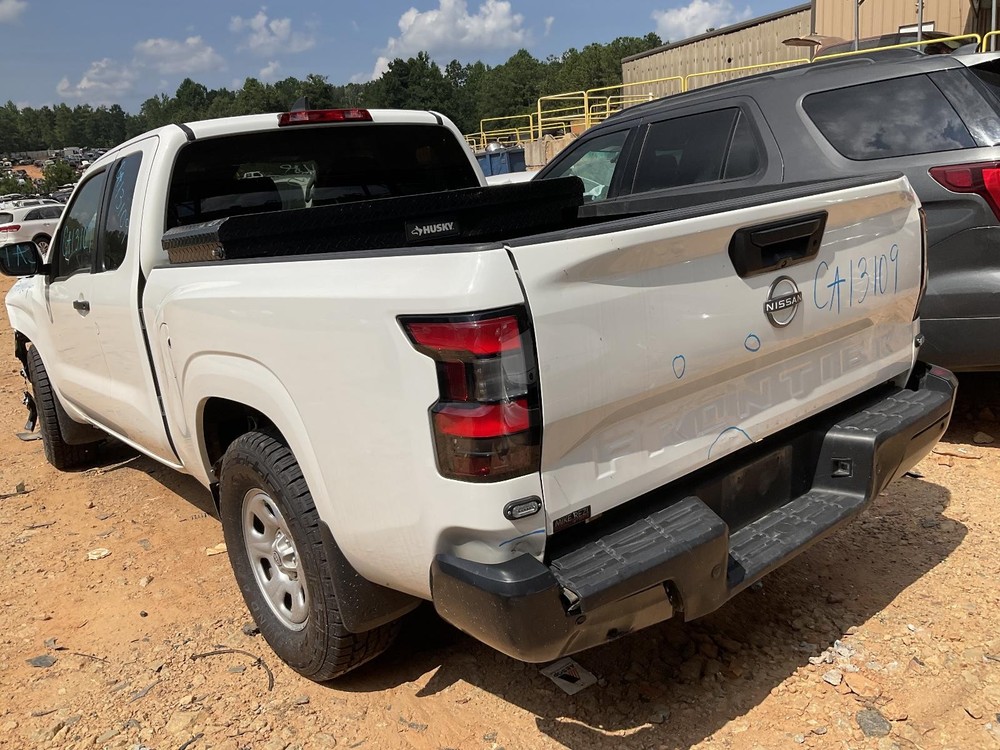 Used Floor Jack fits: 2023 Nissan Frontier Grade A