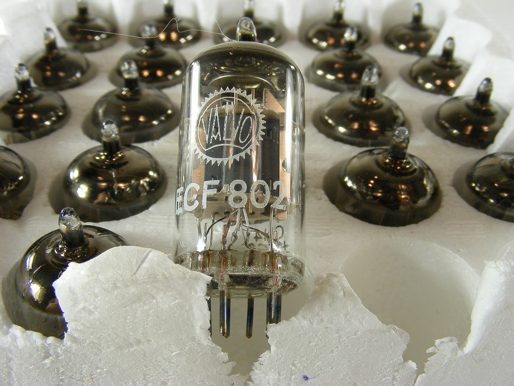 ECF802 Valvo triode-pentode tubes, brand new from bulk pack, NOS