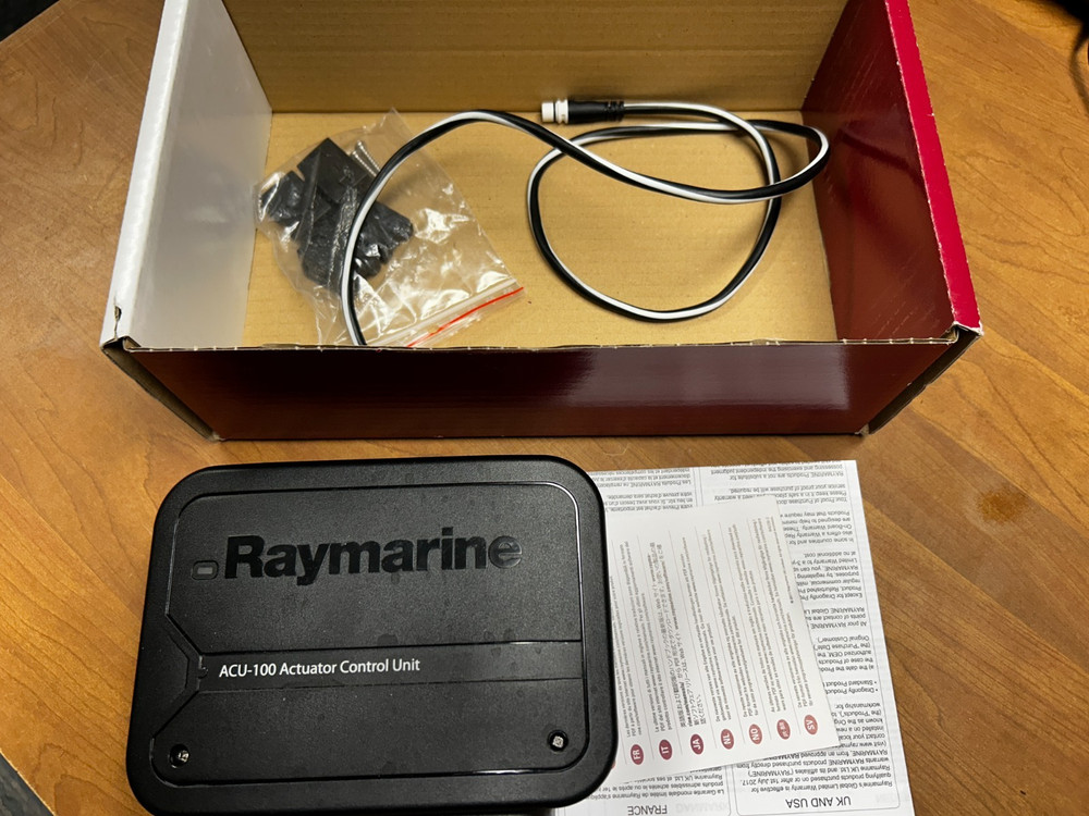 Raymarine ACU-100 Evolution Autopilot Actuator Control Unit E70098