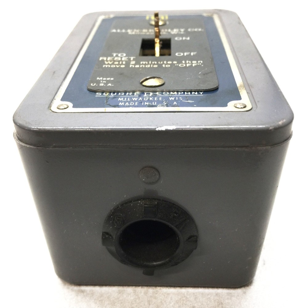 SquareD/AB 115-230V 2-Pole Starter Enclosure 2510AG2 (Missing Switch) USED