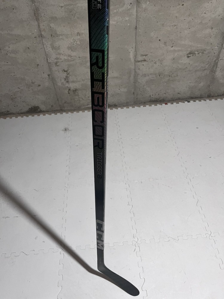 Ccm Trigger 8 Pro left 75 Flex 600 For Both The Sticks