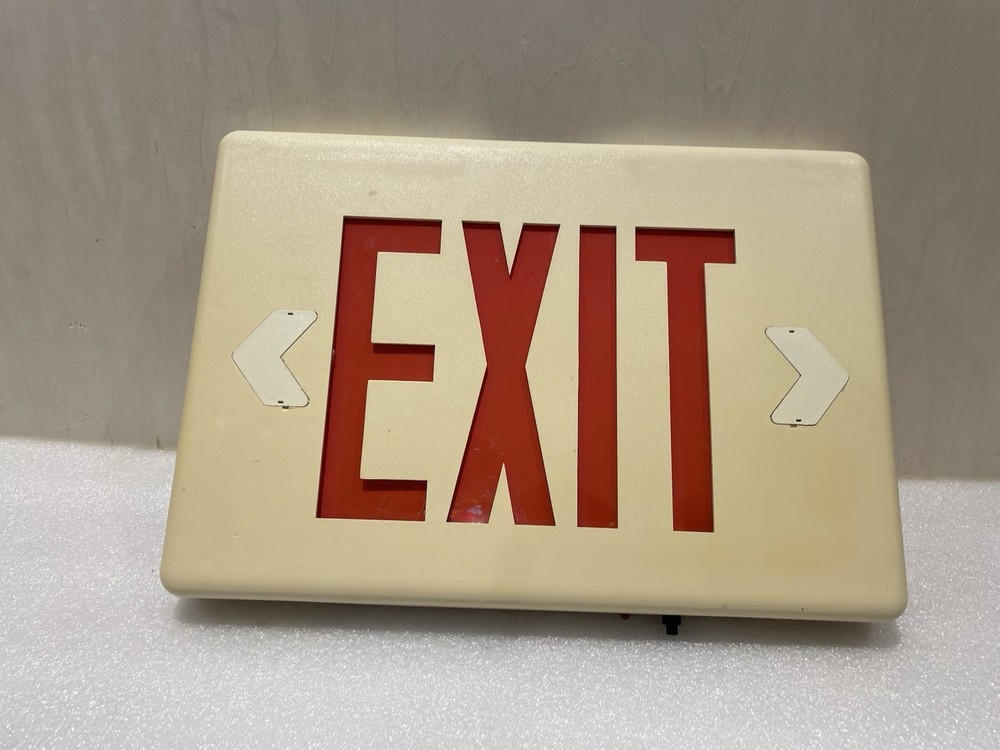 Chloride SLNURW LED Exit Sign Double Face For Parts