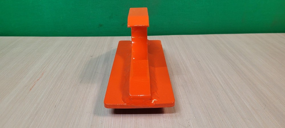 TIIGER Huskie Hydraulic Pole Puller Swivel Plate Assembly, Backplate and Chain
