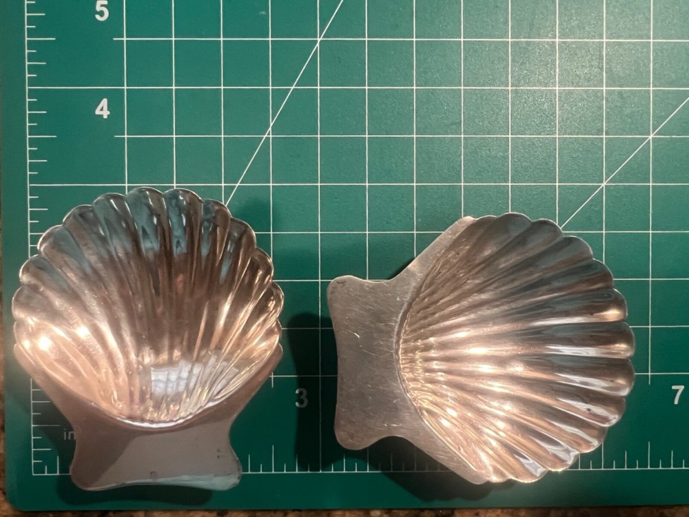 STERLING MEXICO 3/CLAM SHELL W/ HANDLE SERVER PLUS 2 INDIVIDUAL CLAM SHELLS