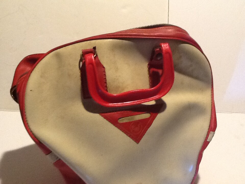Vintage AMF Bowling Ball Bag. Red/White