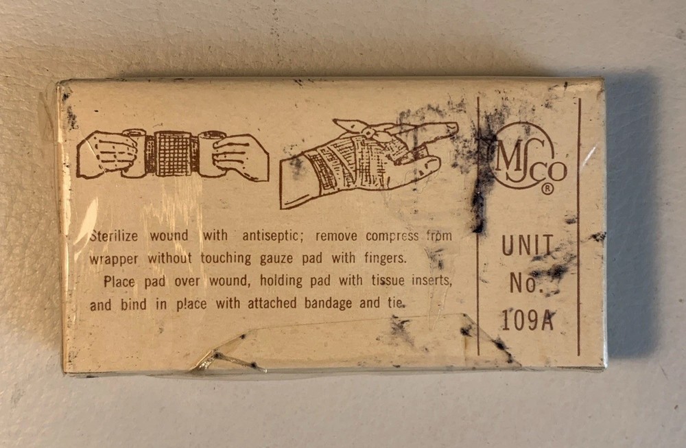 WWII MSCO Eye Dressing Packet, 2 Bandage Compress, Triangular & Adhesive Bandage