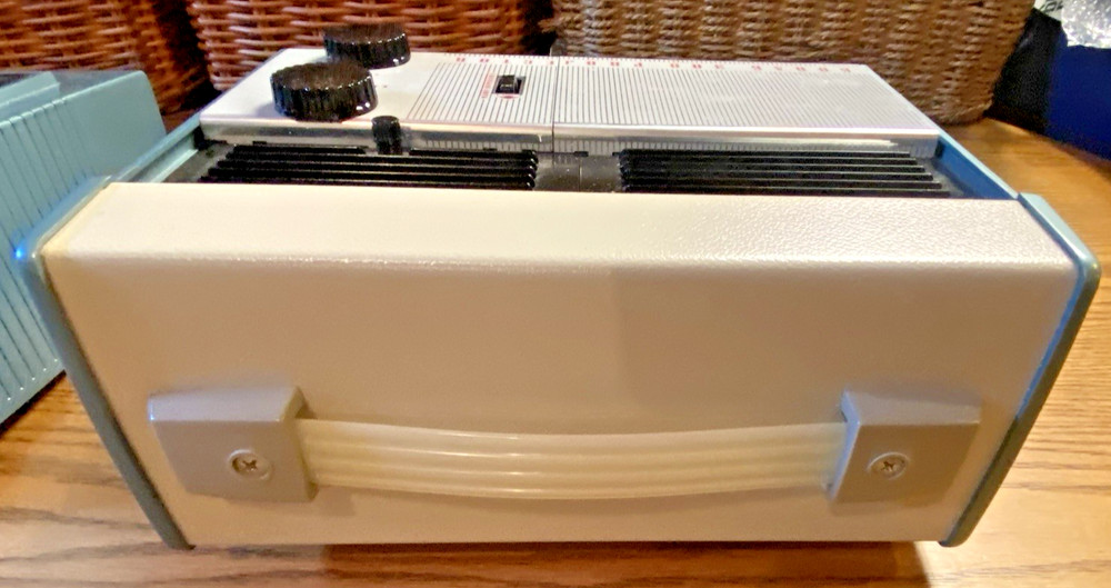 VINTAGE Kodak 300 Projector Model 1