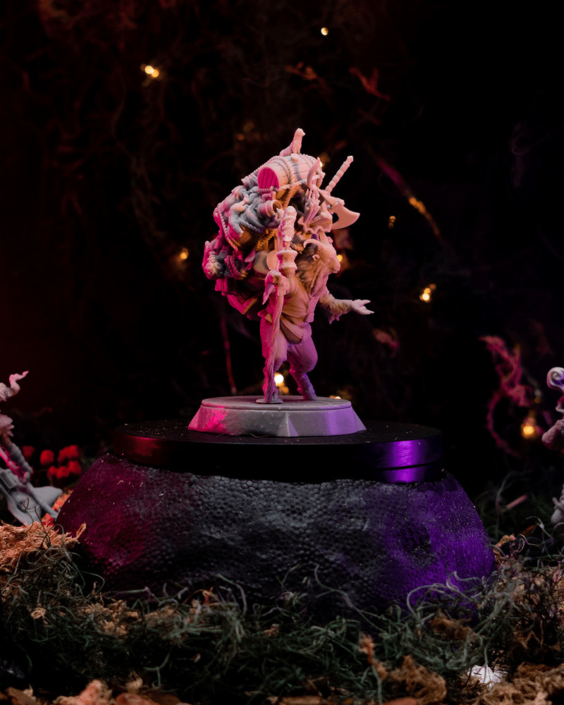 DnD Satyr Travelling Hero Mini 32mm Scale (unpainted)