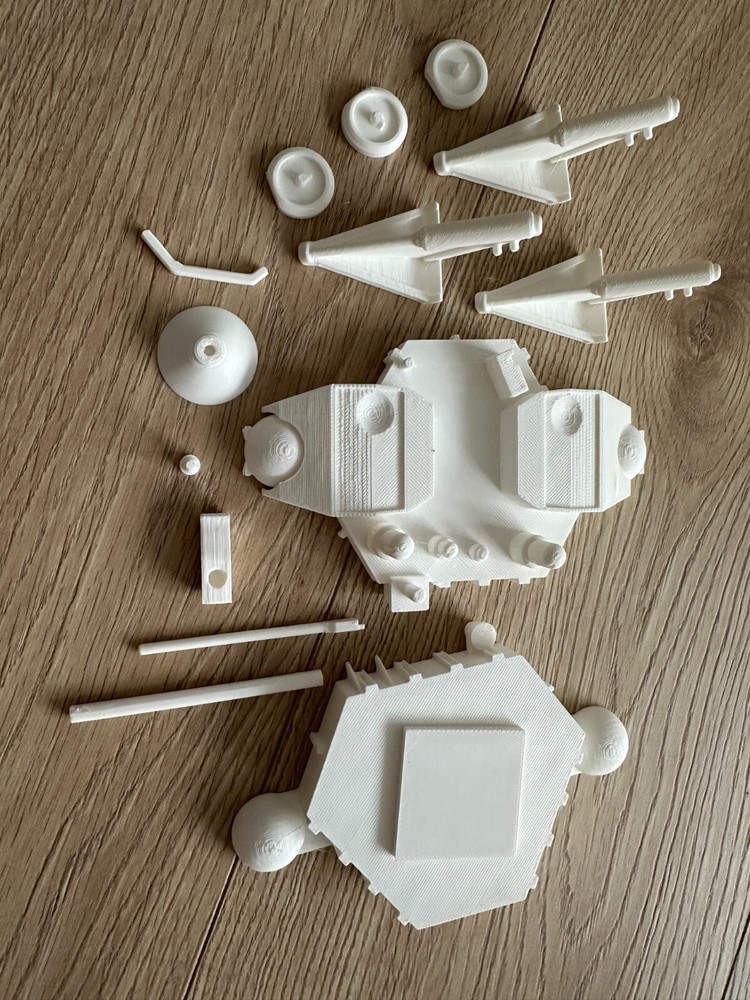3d printed Nasa Viking lander 1:4