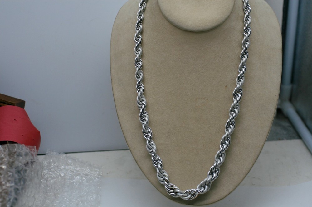 Vintage  Gorgeous Graduated SILVERTone Rope Chain - Germany 1970'S E1