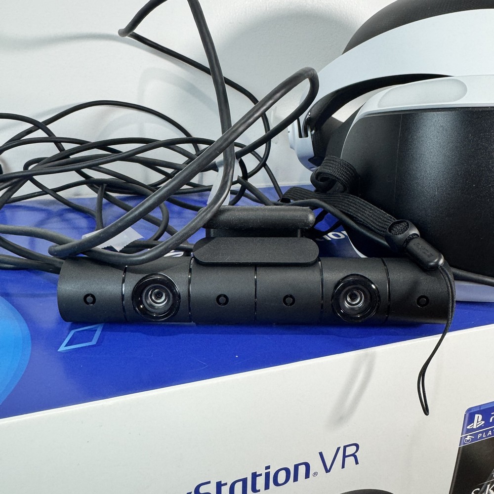Sony PlayStation VR PSVR Bundle w/ Camera, Move Controllers, Skyrim VR + 2 Games