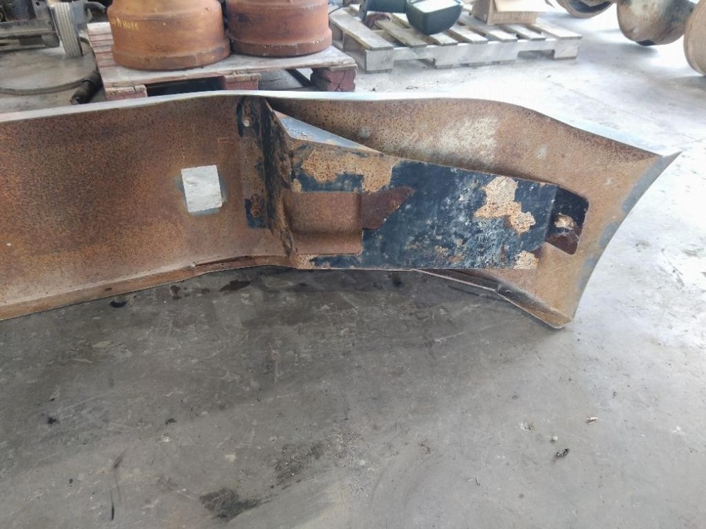 For PETERBILT 386 BUMPER , MN