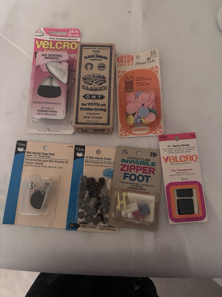 Vintage Mixed Lot Sewing Items & VTG Clark Thread Box -empty
