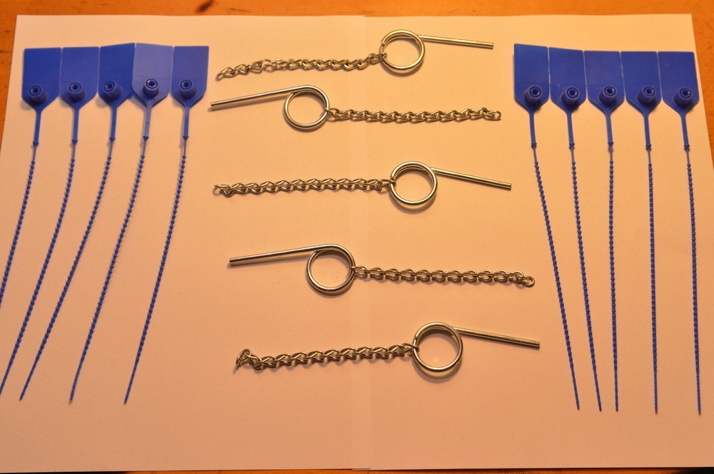 🎯 5 FIRE EXTINGUISHER PULL PINS W/ CHAIN & 10 BLUE TAMPER SEALS  SHIPS FREE