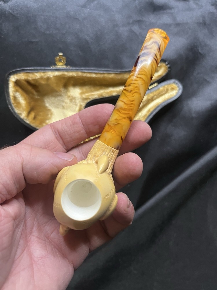 VINTAGE MEERSCHAUM SKULL PIPE