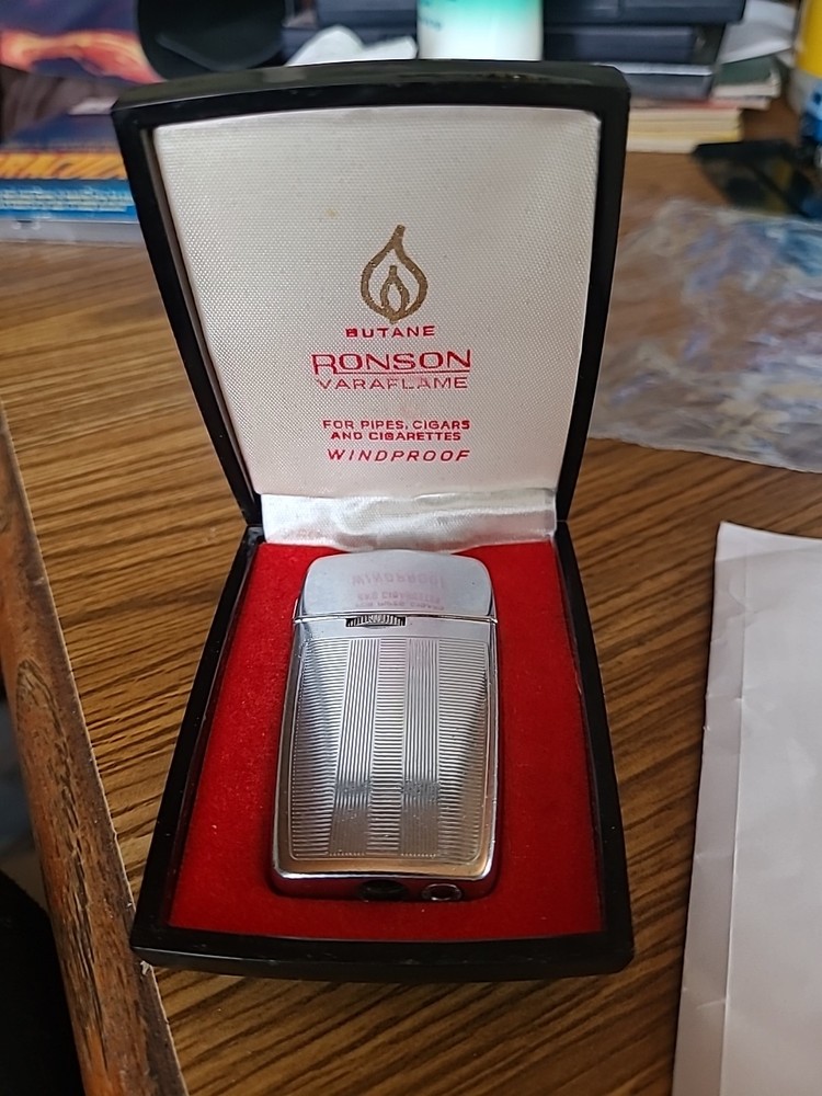 Vintage RONSON VARAFLAME Lighter Engraved Original Case