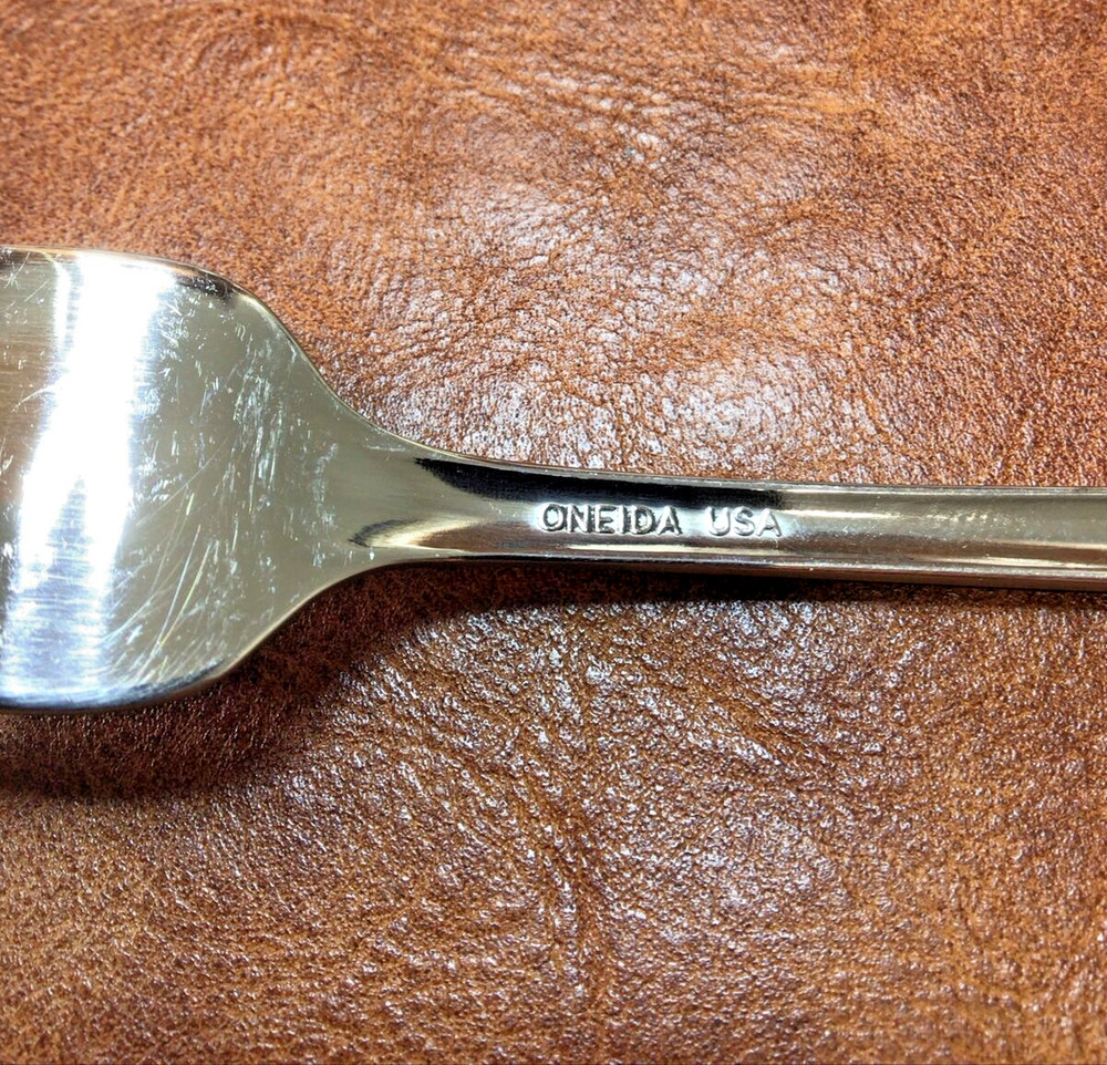 Oneida Bancroft Dinner Forks Stainless Set of 2