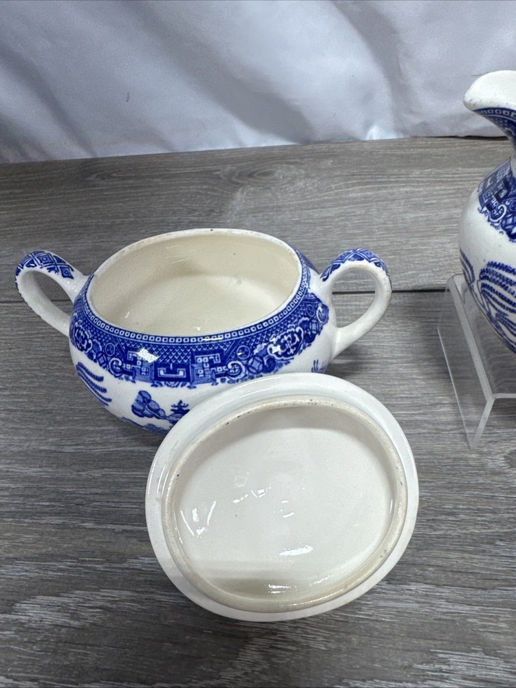Vtg Blue Willow Sugar Bowl & Creamer Set