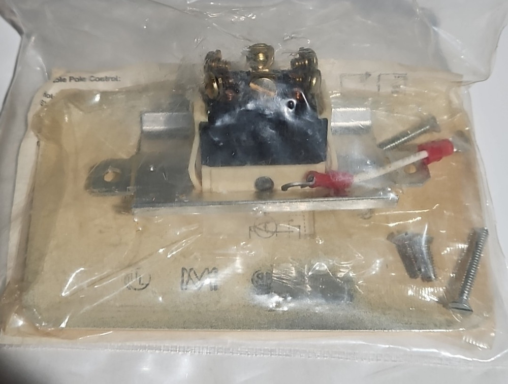 New SOMFY OEM Up Down Toggle Switch Plug Wall Plate Velux Skylight Motor Control