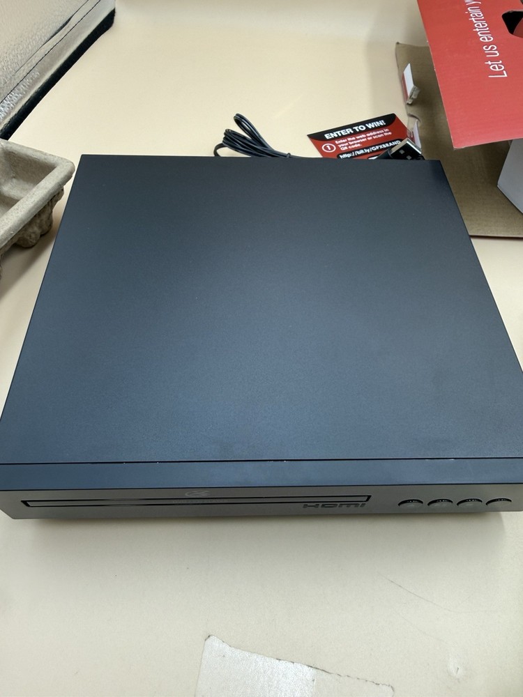 GPX DH300B DVD Player With Remote